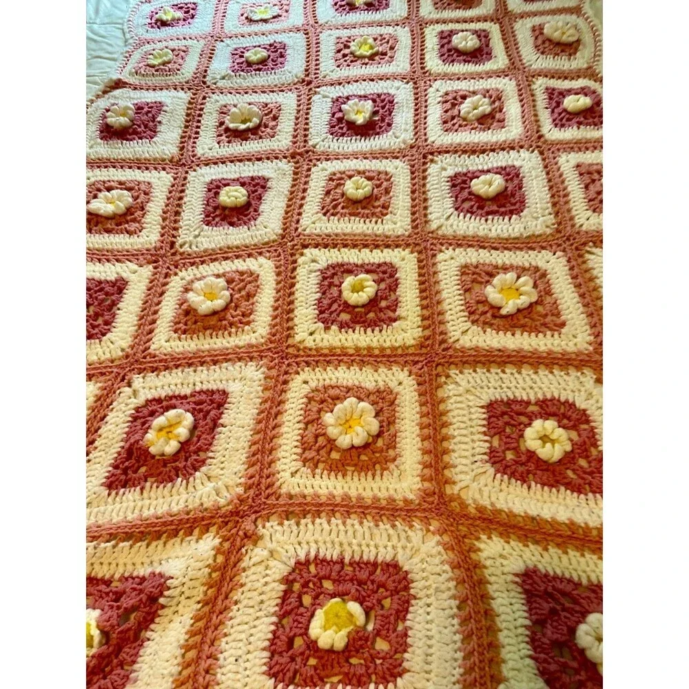 VTG Granny 3D Rose Square Crochet Afghan Blanket Pink White Handmade Flower Yell